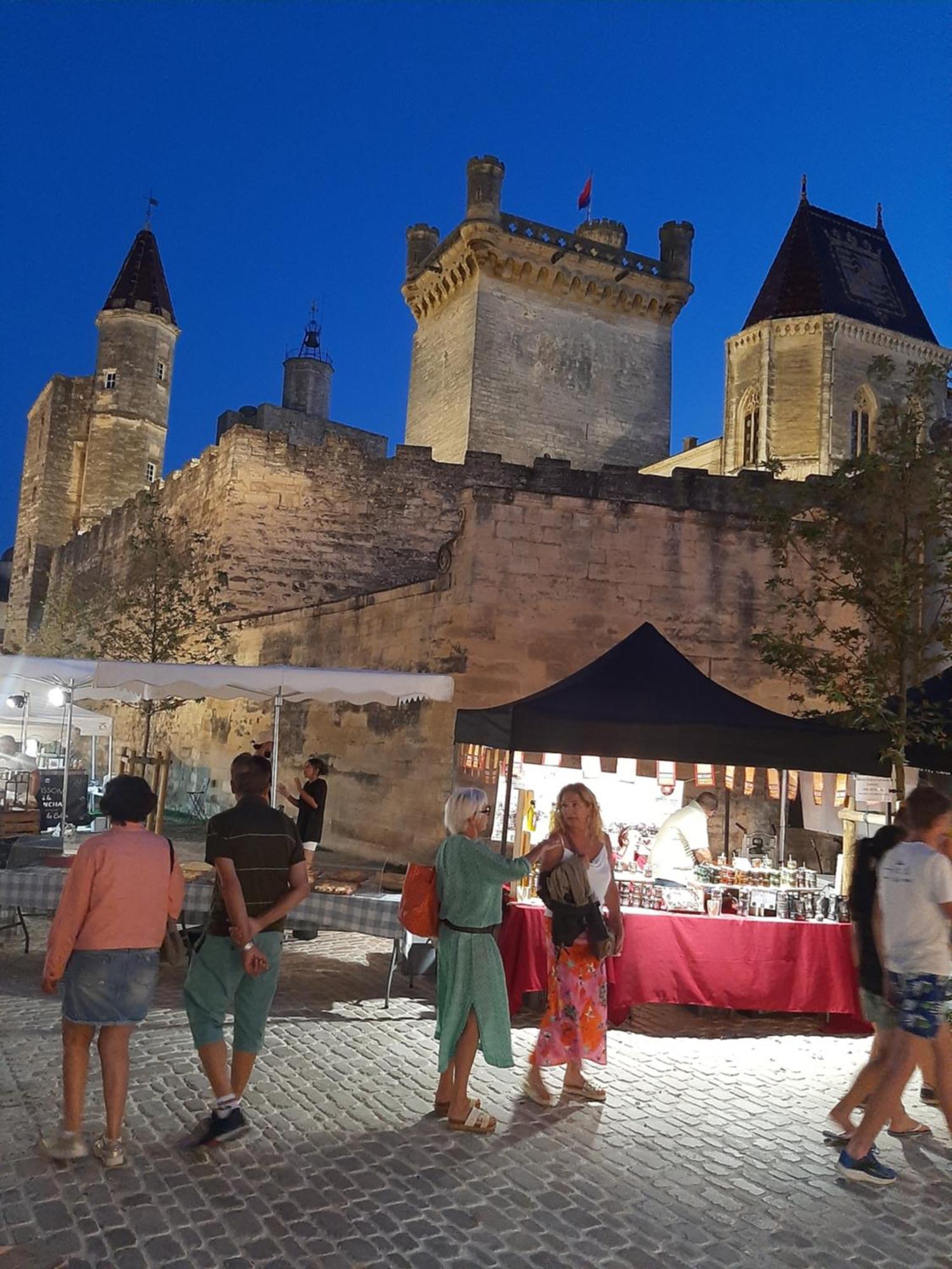 Appartement Avec Grand Jardin Et Parking, Uzes Uzès Exterior foto